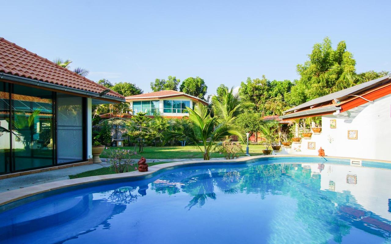Tina'S Living Paradise - Guesthouses With Private Pool Ban Phe Exterior foto